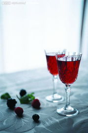 水為舟，脂為岸 科學飲水時間表，助力健康減重之旅